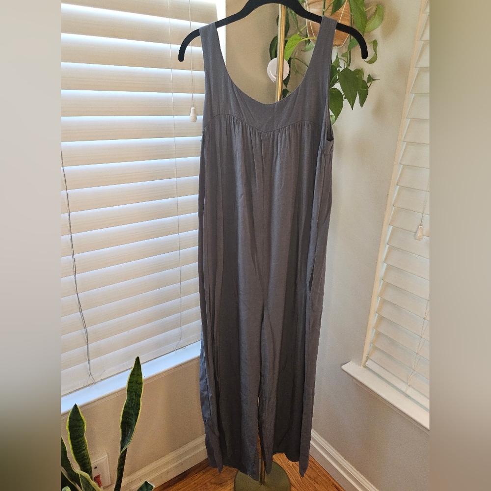 Final Touch Gray Wide Leg Sleeveless Jumper Jumpsuit